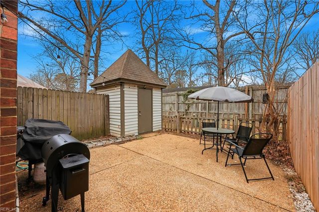 125 Wellesley DR, Newport News, VA 23606