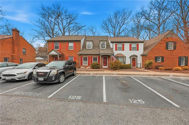 125 Wellesley DR, Newport News, VA 23606