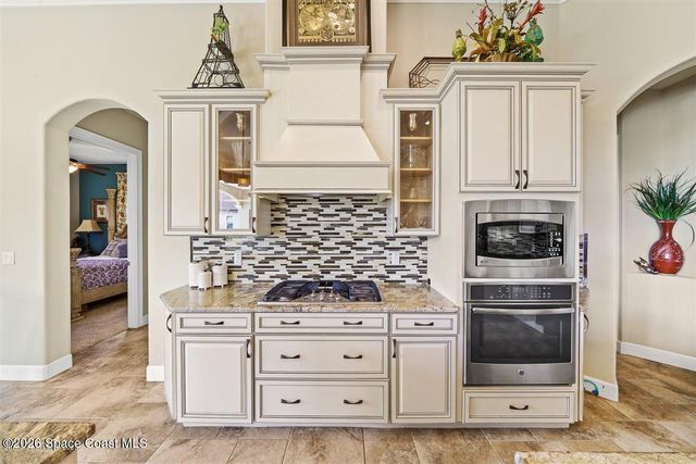 906 Casa Dolce Casa Circle, Rockledge, FL 32955