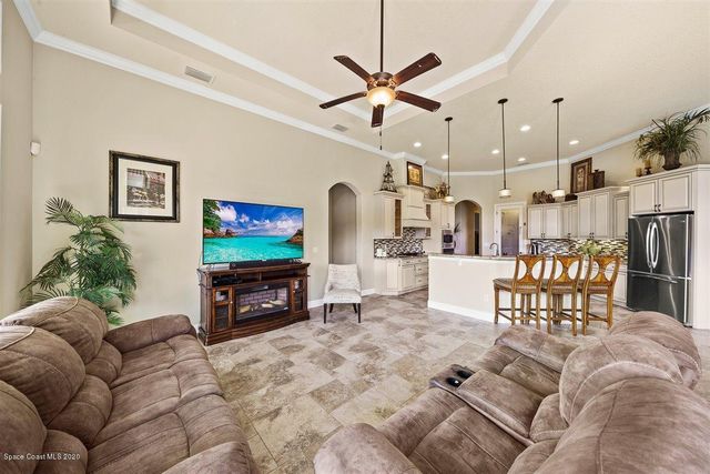 906 Casa Dolce Casa Circle, Rockledge, FL 32955