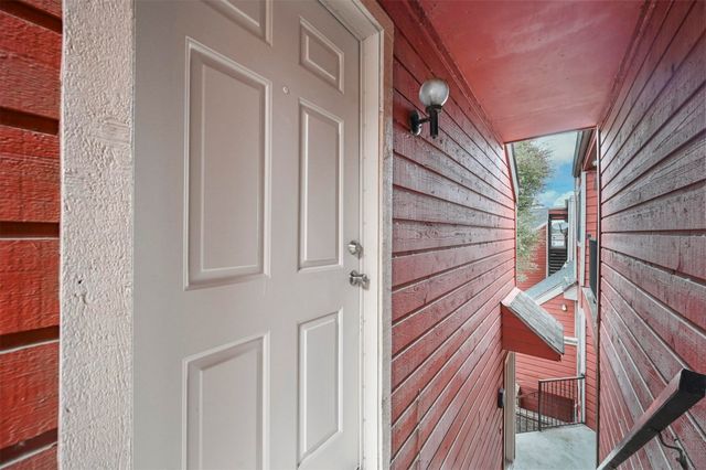 9825 Walnut Street 206, Dallas, TX 75243