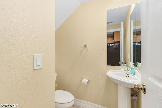 9817 Cristalino View WAY 103, Fort Myers, FL 33908