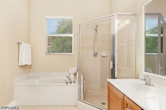 9817 Cristalino View WAY 103, Fort Myers, FL 33908