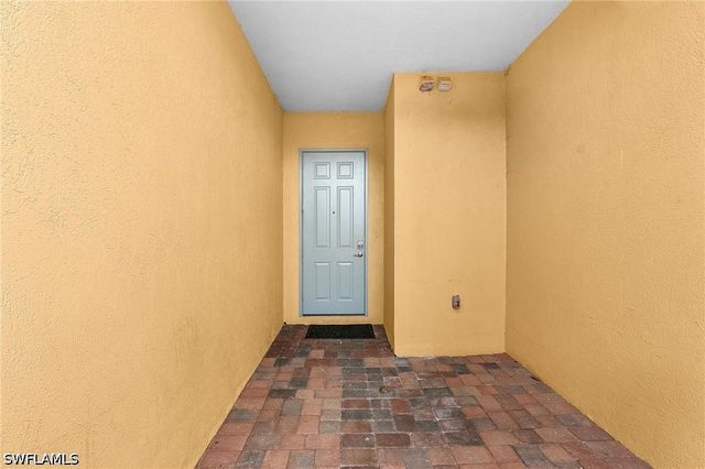 9817 Cristalino View WAY 103, Fort Myers, FL 33908