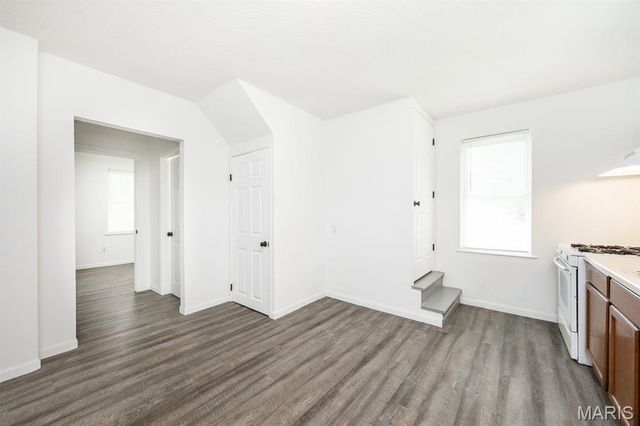 2015 Lake Avenue, Belleville, IL 62226