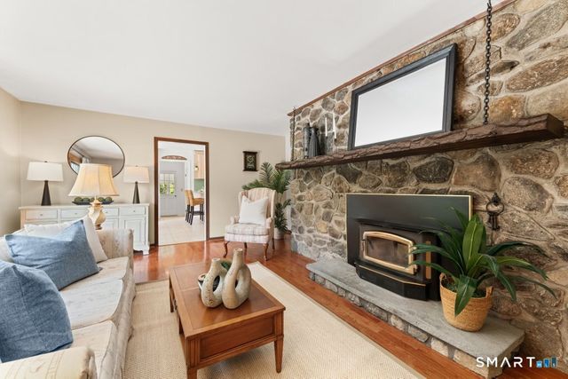 60 Shepard Hill Road, Newtown, CT 06470