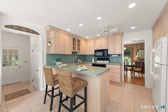60 Shepard Hill Road, Newtown, CT 06470