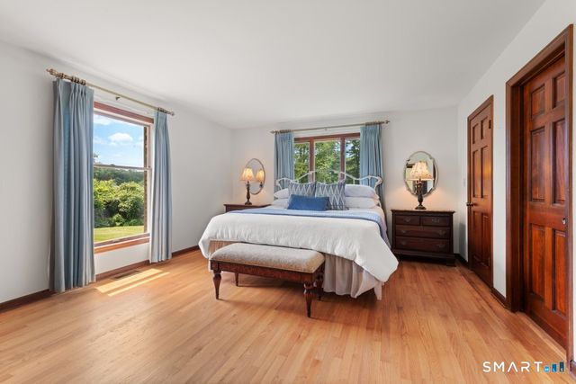 60 Shepard Hill Road, Newtown, CT 06470