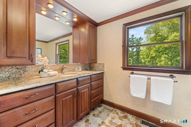 60 Shepard Hill Road, Newtown, CT 06470