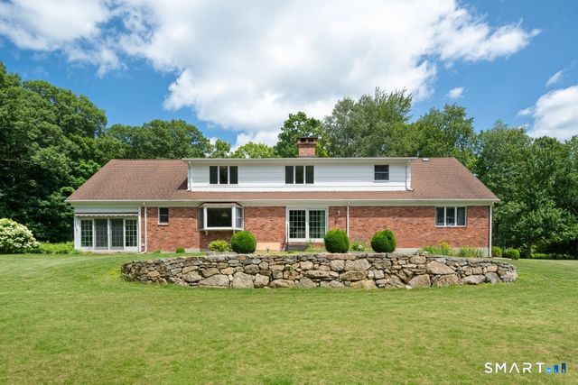60 Shepard Hill Road, Newtown, CT 06470