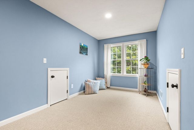 119 Revere St L, Canton, MA 02021