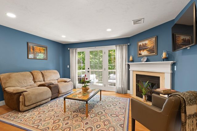 119 Revere St L, Canton, MA 02021