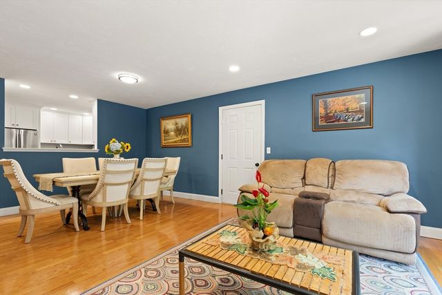 119 Revere St L, Canton, MA 02021