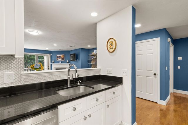 119 Revere St L, Canton, MA 02021