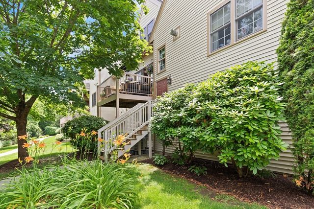 119 Revere St L, Canton, MA 02021