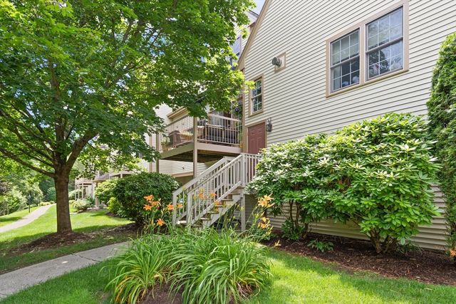 119 Revere St L, Canton, MA 02021
