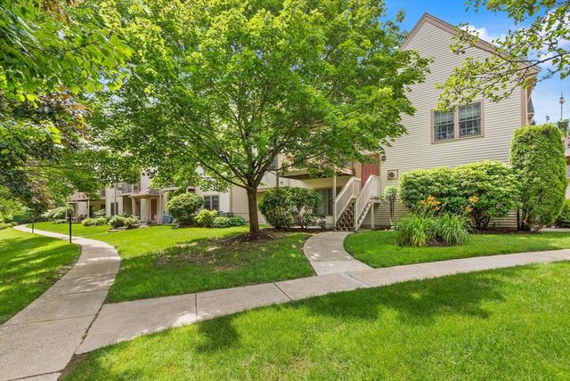 119 Revere St L, Canton, MA 02021