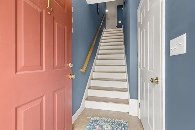 119 Revere St L, Canton, MA 02021
