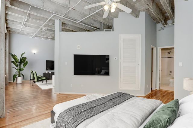 201 Main Street 3H, Houston, TX 77002