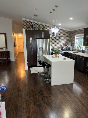 5861 SW 149th Ct, Miami, FL 33193