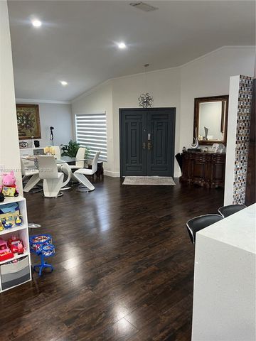 5861 SW 149th Ct, Miami, FL 33193