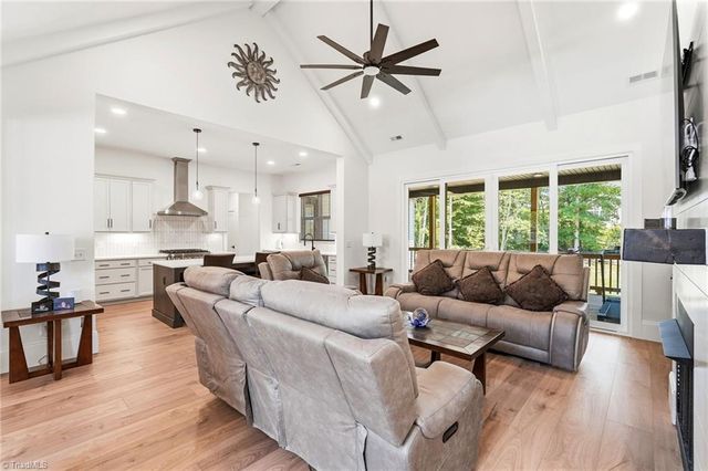 7606 Monty Drive, Kernersville, NC 27284