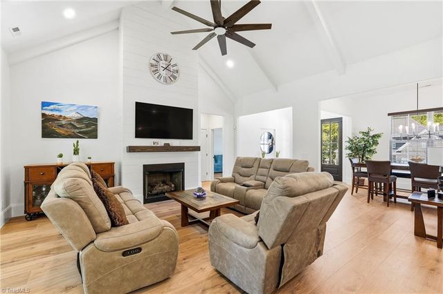 7606 Monty Drive, Kernersville, NC 27284