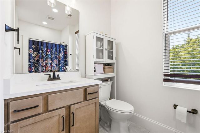 7606 Monty Drive, Kernersville, NC 27284