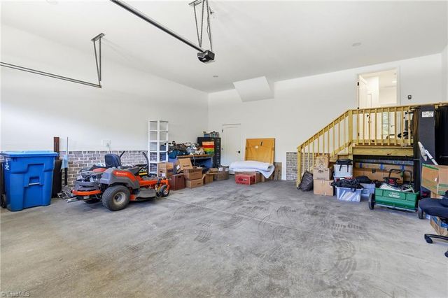 7606 Monty Drive, Kernersville, NC 27284