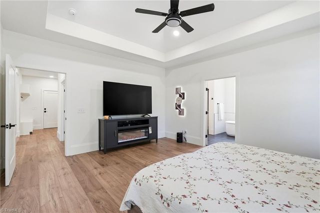 7606 Monty Drive, Kernersville, NC 27284