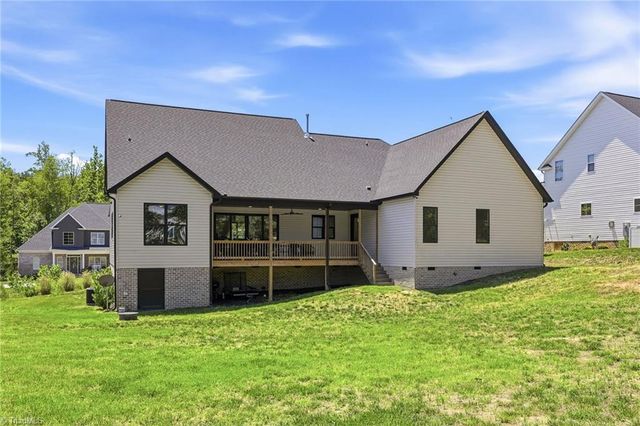 7606 Monty Drive, Kernersville, NC 27284