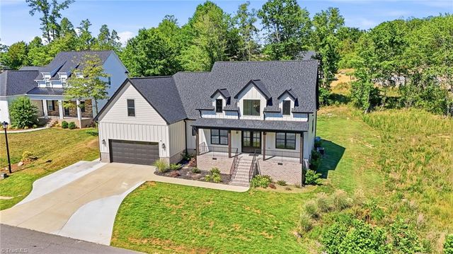 7606 Monty Drive, Kernersville, NC 27284