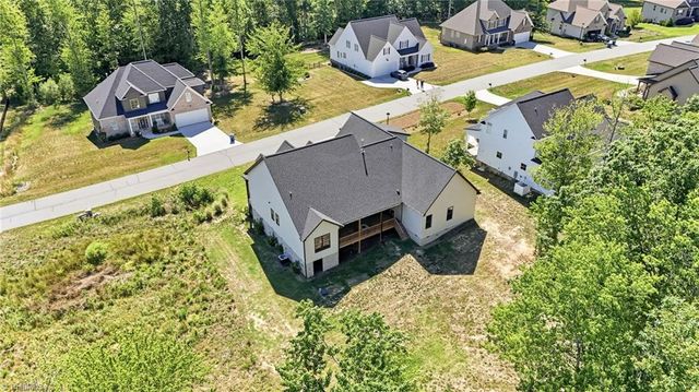 7606 Monty Drive, Kernersville, NC 27284