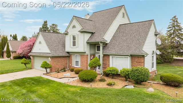 39456 Squire Road, Novi, MI 48375