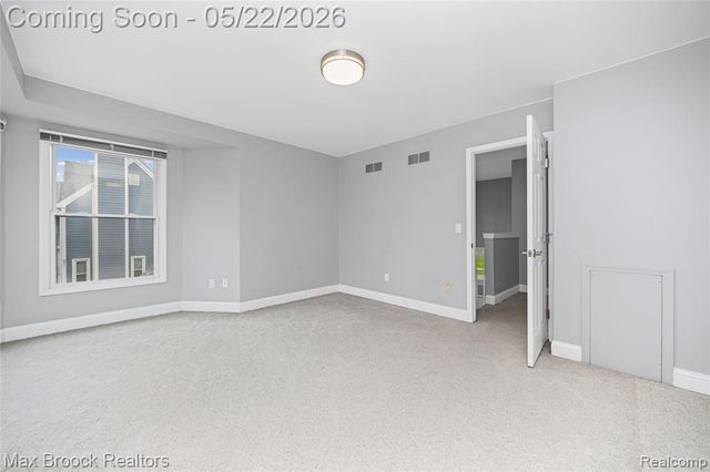 39456 Squire Road, Novi, MI 48375