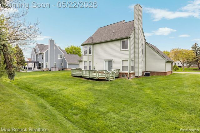 39456 Squire Road, Novi, MI 48375