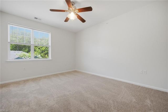 2424 Chancery Ln Apt 303, Chesapeake, VA 23321