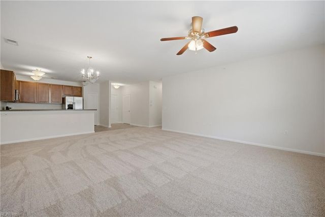 2424 Chancery Ln Apt 303, Chesapeake, VA 23321