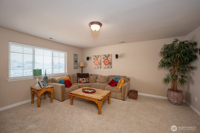 7270 Dune Lake Road SE, Moses Lake, WA 98837
