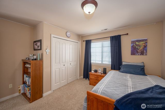 7270 Dune Lake Road SE, Moses Lake, WA 98837