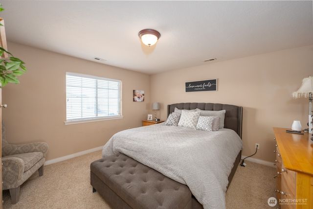 7270 Dune Lake Road SE, Moses Lake, WA 98837