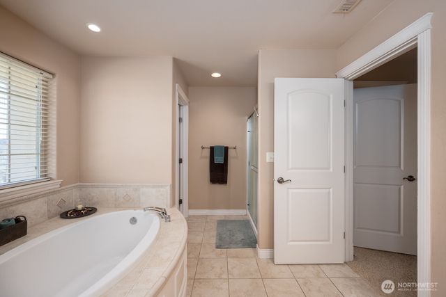 7270 Dune Lake Road SE, Moses Lake, WA 98837