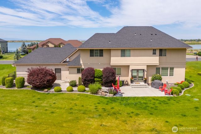 7270 Dune Lake Road SE, Moses Lake, WA 98837
