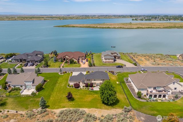 7270 Dune Lake Road SE, Moses Lake, WA 98837