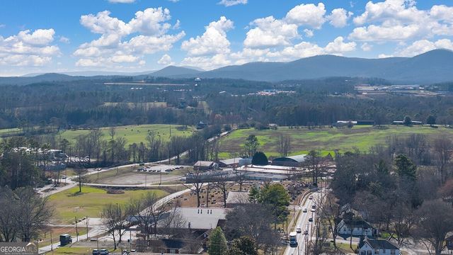 210 Deerberry Drive, Jasper, GA 30143