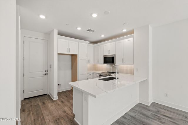 11300 N CASA DEGA Drive 1090, Surprise, AZ 85388