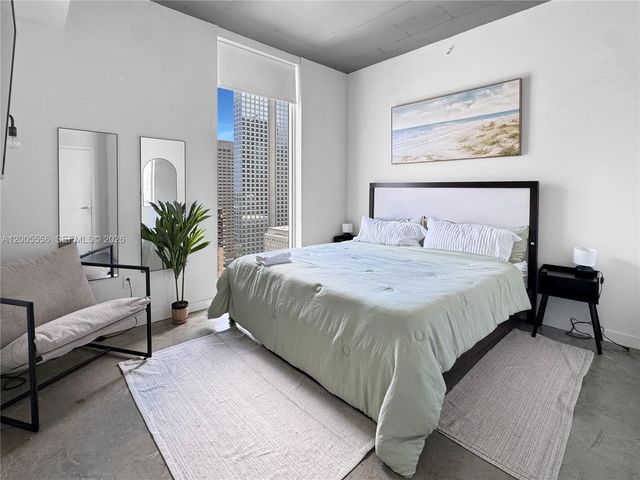 151 SE 1st St 2702, Miami, FL 33131