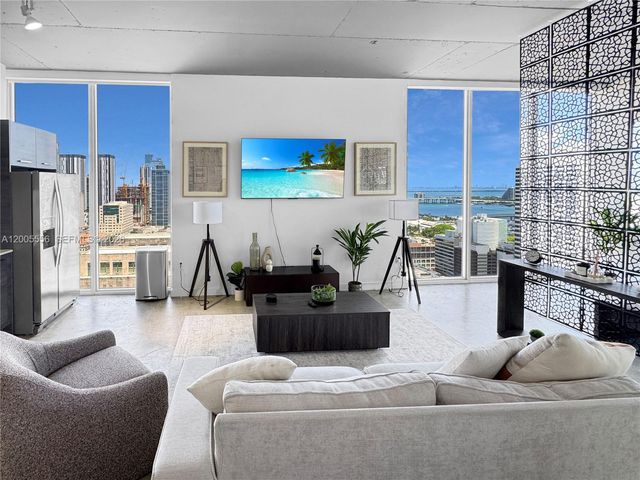 151 SE 1st St 2702, Miami, FL 33131