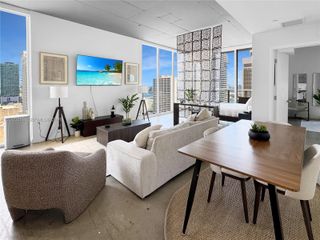 151 SE 1st St 2702, Miami, FL 33131