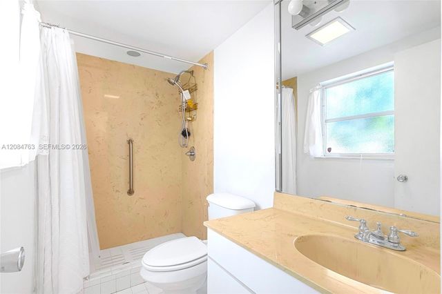 600 Pine Drive 104, Pompano Beach, FL 33060